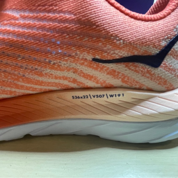Hoka Women's Hoka Mach 5 Shoes New No box size 9 V507 Camelia - Picture 9 of 10